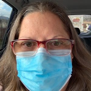 Meet your Posher, Debbie